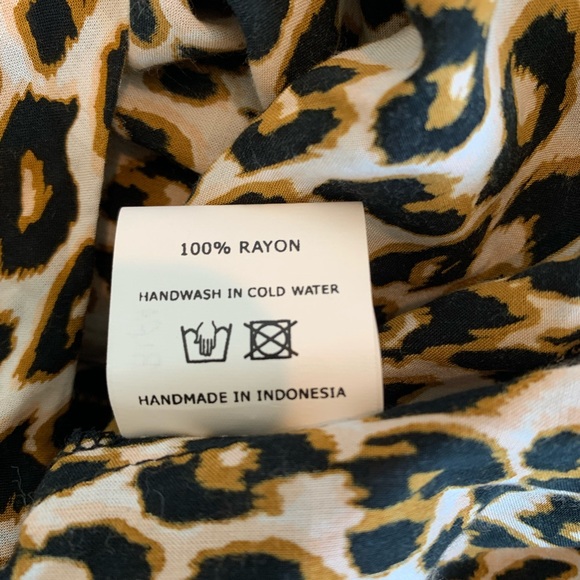 Faithful The Brand Animal Print Romper Size Medium NWOT - Picture 11 of 11